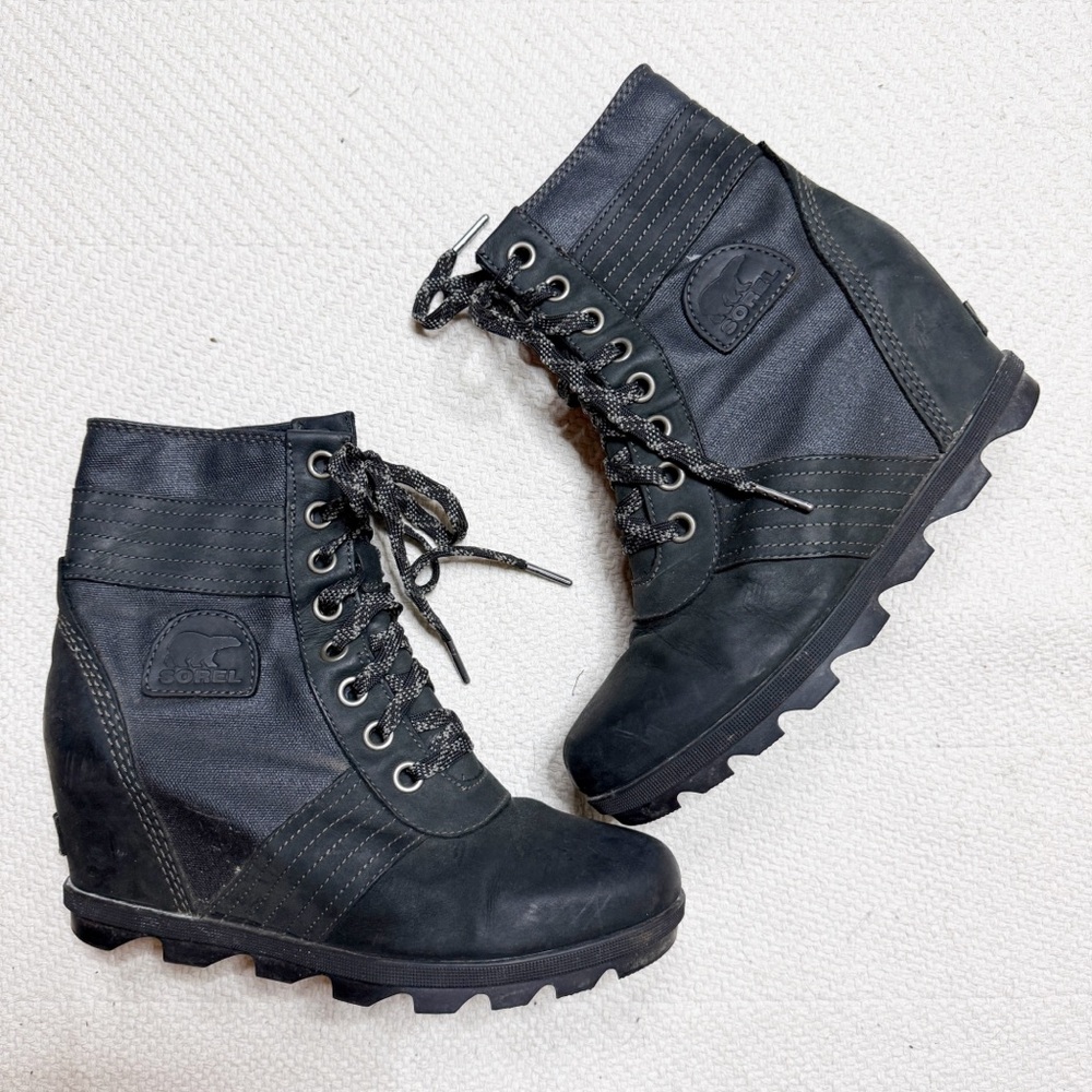 SOREL black Lexie waterproof wedge boots SIZE 10